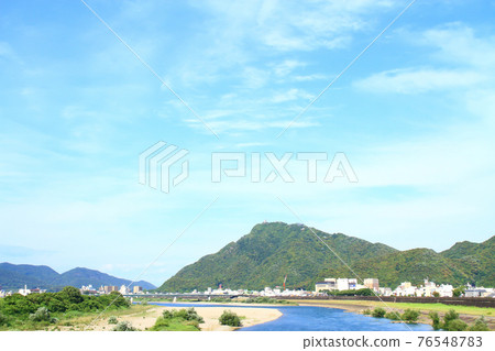 Scenery of Mount Kinka, Gifu Castle and Nagara River 76548783