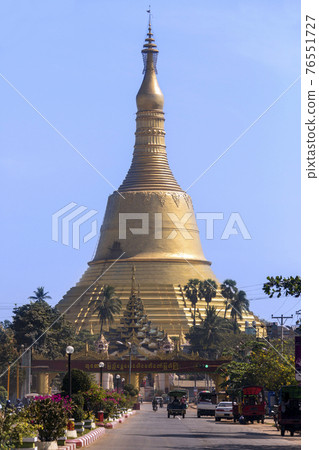 Shwemawdaw Paya - Bago - Myanmar Shwemawdaw Paya - Bago - Myanmar 76551727