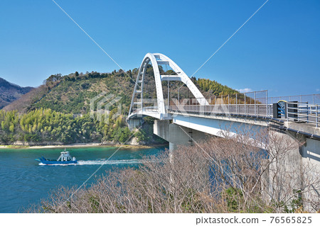 [Okamura Bridge] Sekizenokamura, Imabari City, Ehime Prefecture 76565825