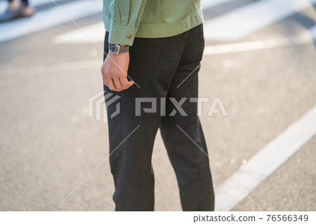 Businessman         76566349