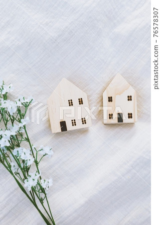 picnic setting on meadow with copy space Mock up space for text 76578307