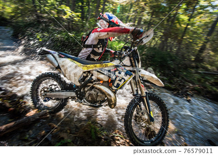 On the edge 2016 Hard Enduro Rally On the edge 2016 Hard Enduro Rally 76579011