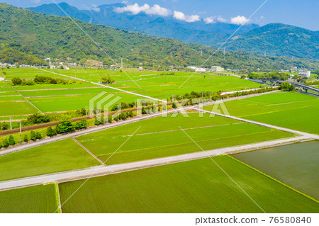 台灣花蓮玉里鎮火車田野景色 Asia Taiwan Hualien scenery 台灣花蓮玉里鎮火車田野景色 Asia Taiwan Hualien scenery 76580840