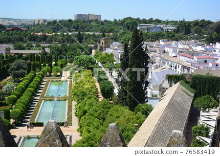 Alcazar, Cordoba, Spain, garden Alcazar, Cordoba, Spain, garden 76583419