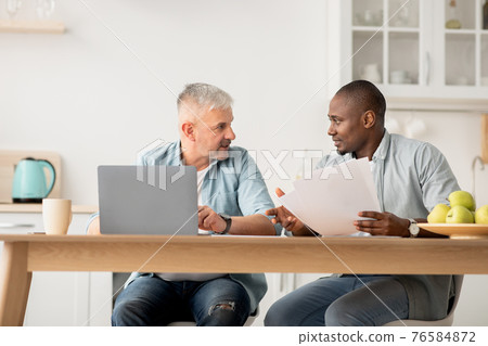 Payment of bills and taxes, home bookkeeping and finances Payment of bills and taxes, home bookkeeping and finances 76584872