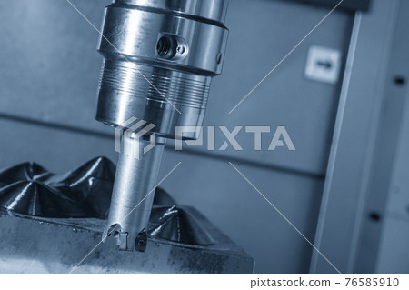 The CNC milling machine rough cutting the injection mold parts by indexable endmill tools. The CNC milling machine rough cutting the injection mold parts by indexable endmill tools. 76585910