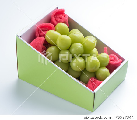 麝香葡萄 岡山 Shine Muscat grape シャインマスカット 岡山 76587344