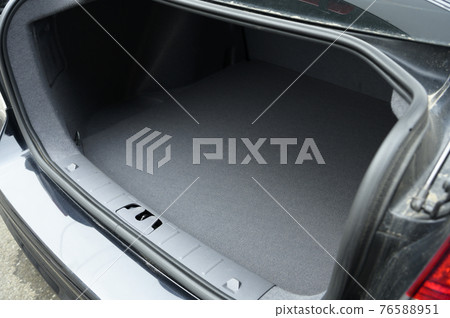 Sedan trunk Sedan trunk 76588951