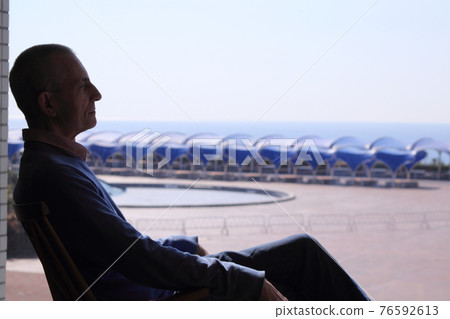 Telework at the hotel Telework at the hotel 76592613
