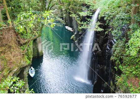 Miyazaki Famous Place_Takachiho Gorge 3 76592677