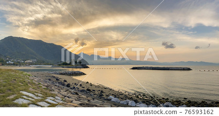 Tanoura Beach and Beppu Bay at dusk Tanoura Beach and Beppu Bay at dusk 76593162