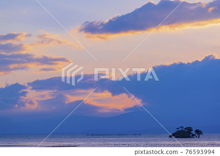 Lake Biwa, Shiga Prefecture, Hubei scenery Lake Biwa, Shiga Prefecture, Hubei scenery 76593994