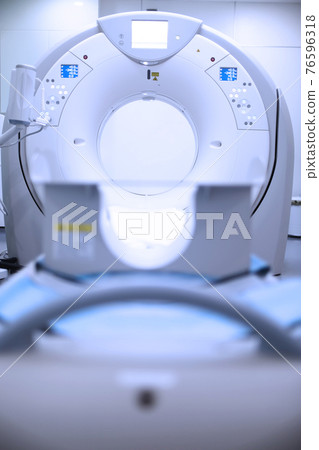 CT (Computed tomography) scanner in hospital laboratory. 76596318