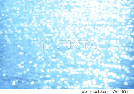 Water bokeh in the river Water bokeh in the river 76596534