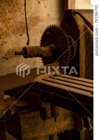 Circular electric saw 76596745
