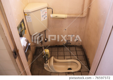 Japanese style toilet Japanese style toilet 76597372