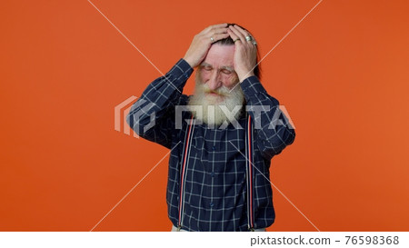 Frustrated elderly bearded man screams from stress tension problems feels horror hopelessness fear Frustrated elderly bearded man screams from stress tension problems feels horror hopelessness fear 76598368