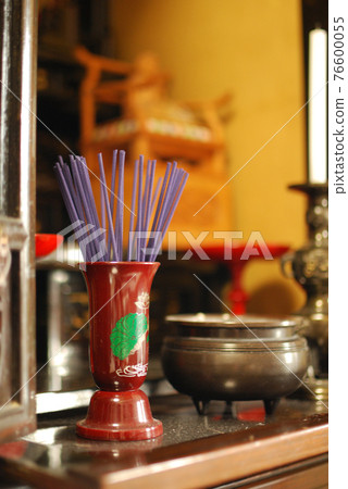 Buddhist altar and Buddhist flower Buddhist altar and Buddhist flower 76600055