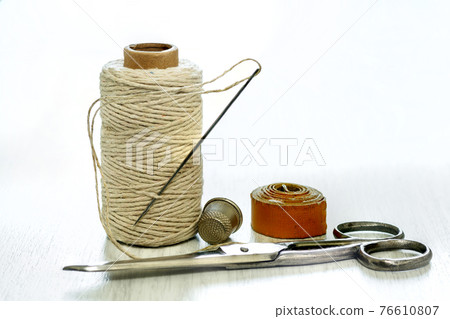 old sewing accessories old sewing accessories 76610807