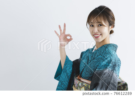 和服女性 和服女性 76612289
