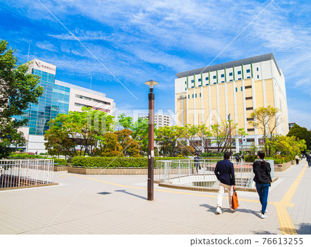 川崎市新百合丘站南口 川崎市新百合丘站南口 76613255