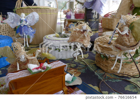 演奏樂器的仙女 76616654