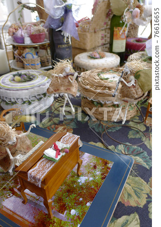 Fairies playing musical instruments 76616655