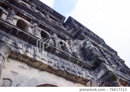 Porta Nigra (Black Gate) - the biggest and most well-preserved ancient gates worldwide Porta Nigra (Black Gate) - the biggest and most well-preserved ancient gates worldwide 76617313
