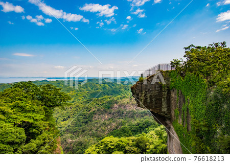 從千葉縣阿波縣恭南町地獄野象展望台眺望地獄 76618213