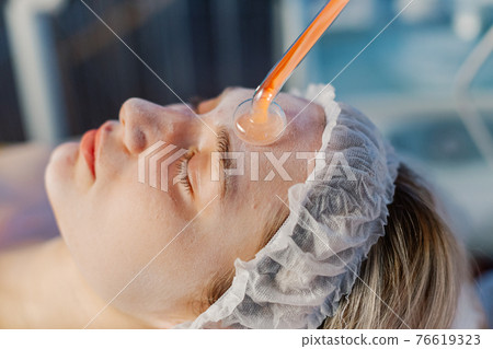 Darsonvalization of the face or rejuvenation of 76619323