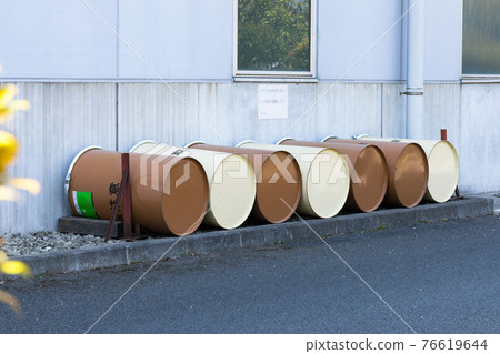 製造工廠的桶存儲區 特別控制的廢物 76619644