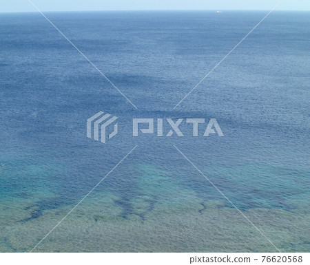 Okinawa's clear sea 76620568