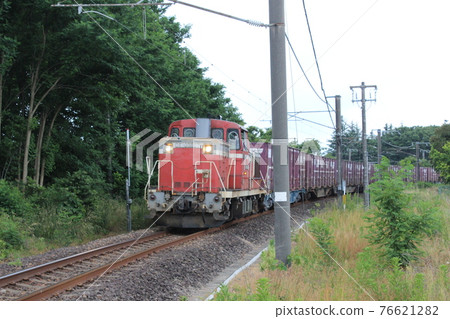 Diesel freight train 76621282