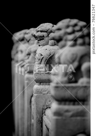 Lion statue of Nagasaki Koshibyo Lion statue of Nagasaki Koshibyo 76621347