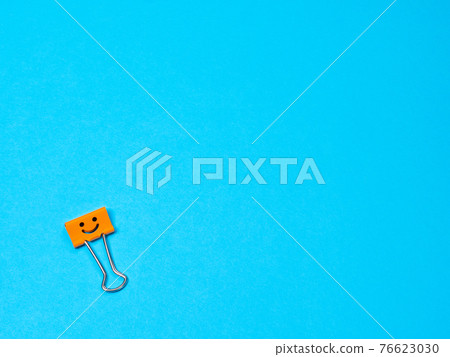 Funny smile metal binder clip 76623030