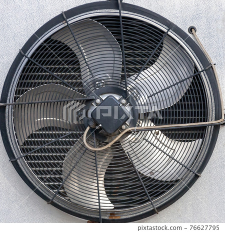 Fan blades, grille, and the outer part of the industrial air conditioner housing. 76627795