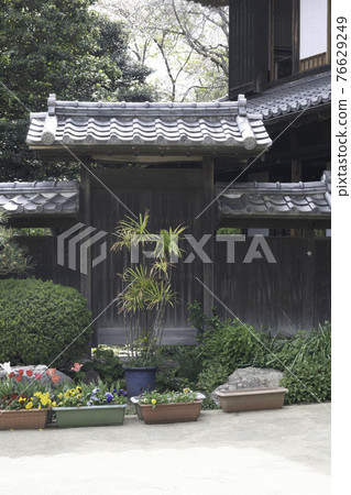 橫濱石谷舊橫溝家宅邸中央門 橫濱石谷舊橫溝家宅邸中央門 76629249