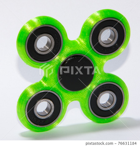 Fidget spinner to relax, relieve stress, play Fidget spinner to relax, relieve stress, play 76631184