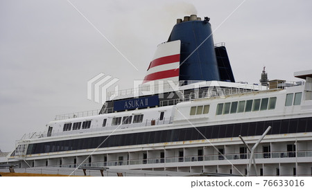Asuka II 停泊在大山橋橫濱港 Asuka II 停泊在大山橋橫濱港 76633016