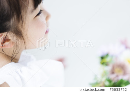 一個可愛的女孩的個人資料 76633732