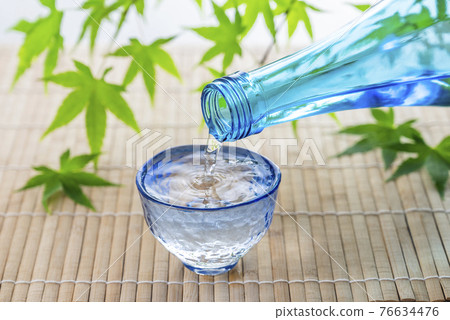 Blue maple and cold sake summer image 76634476