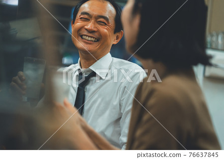 酒館 76637845