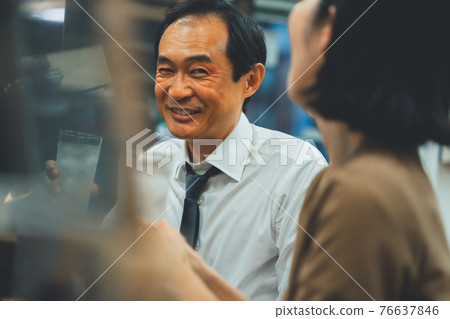 酒館 76637846