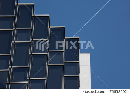Building with a unique appearance 76638902