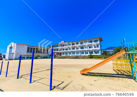 Closed school of Kamaga Elementary School in Minamishimabara City Historical record [Minamishimabara City, Nagasaki Prefecture] 76640599