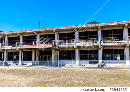 Former Onokiba Elementary School Damaged School Building Historical Record [Minamishimabara City, Nagasaki Prefecture] 76641385