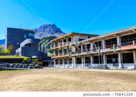 Former Onokiba Elementary School Damaged School Building Historical Record [Minamishimabara City, Nagasaki Prefecture] 76641389
