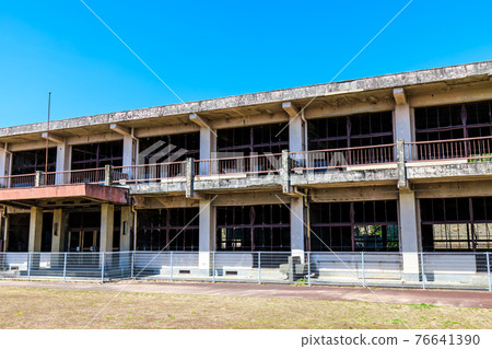 Former Onokiba Elementary School Damaged School Building Historical Record [Minamishimabara City, Nagasaki Prefecture] 76641390