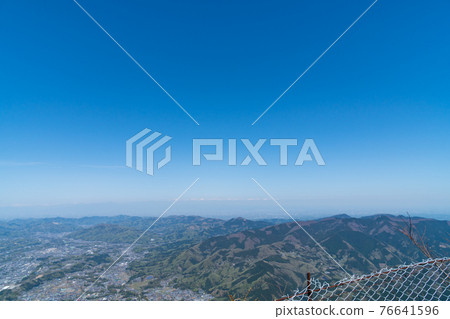 從武庫山頂眺望（秩父市方向） 76641596