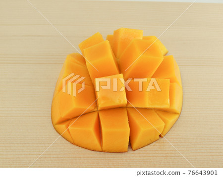 Cut apple mango Cut apple mango 76643901